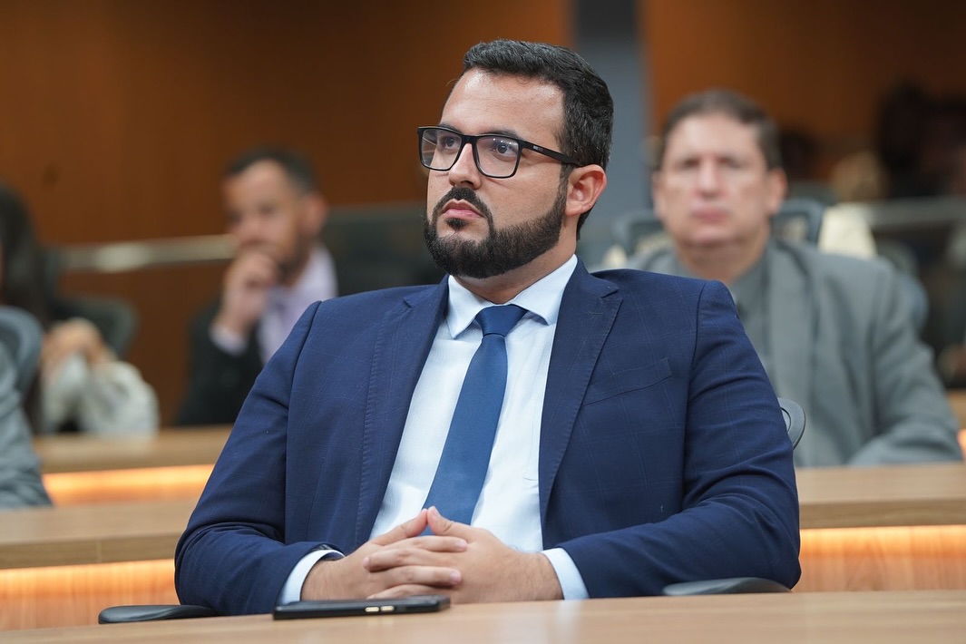 Dr. Raone Cirilo Souto na Assembleia Legislativa do Estado de Goiás